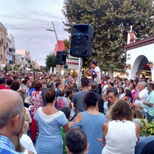 Izquierda Unida felicita a los participantes en la concentración por una ambulancia permanente.