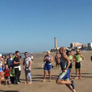 El viernes 8 de septiembre se cierran las inscripciones para el acuatlón por equipos ‘Playa de Regla’