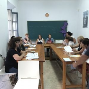 15 mujeres de Chipiona concluyen un taller de alfabetización mediática de la Asociación de Emisoras Municipales de Andalucía