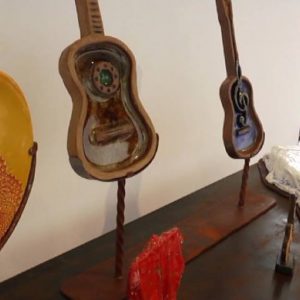 La exposición de cerámica de María Carmen Reyes Ruiz en el Castillo conmemora el Día Mundial de la Mujer Rural