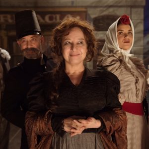 ‘El Ministerio del Tiempo’: Lola y Pacino viajan al Madrid de 1894 para proteger el estreno de ‘La verbena de la Paloma’