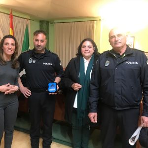 La Policía Local de Chipiona controlará el menudeo de drogas con un agente formado como guía de perros detectores de esas sustancias