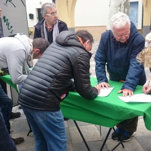 Una marcha y una recogida de firmas reivindicaron el sábado en Chipiona pensiones dignas