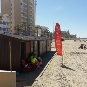 Chipiona ha abierto hoy sus playas para atender la afluencia de visitantes en Semana Santa