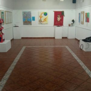 El Chusco abre hoy sus puerta a ‘El arte de lo oculto’ con creaciones de una treintena de personas vinculadas al espacio cultural