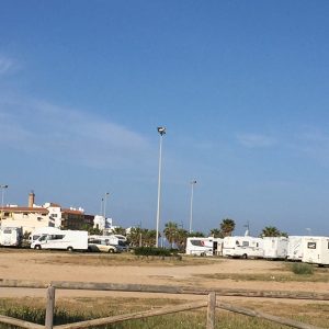 Cs Chipiona solicita el acondicionamiento y la apertura inmediata de los aparcamientos municipales