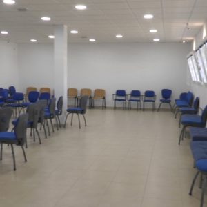 El Ayuntamiento de Chipiona se lo pone más fácil a quienes hayan de estudiar en verano ampliando los espacios y los horarios