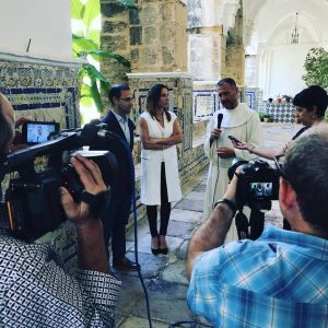 El alcalde de Sanlúcar visita el Santuario de Regla y se compromete a posibilitar la retransmisión en TDT de la procesión de la Virgen de Regla