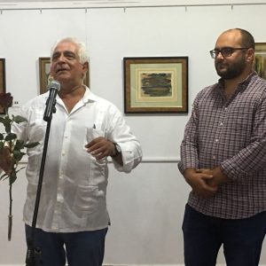 Miguel Caiceo muestra en el Chusco sus pinturas y collages con el nombre ‘Luz de vanguardia’