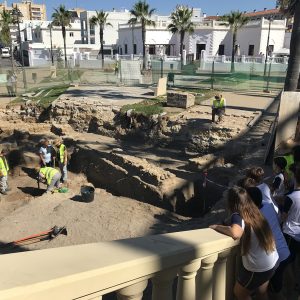 Los alumnos del colegio Virgen de Regla visitan la primera fase del Proyecto Centro Cultural y Arqueológico El Humilladero.