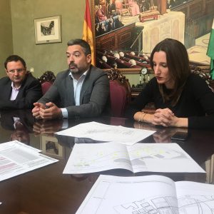 Rota y Chipiona buscan consensuar un acuerdo para alterar el límite del término municipal sin perjuicio para los vecinos, ni para los municipios