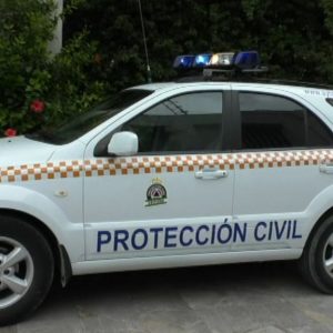 Protección Civil de Chipiona comienza cambiar a color azul las luces de emergencia de sus vehículos como establece la nueva regulación