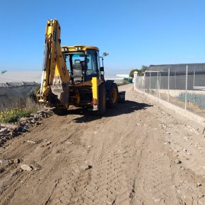 Agricultura continua con las tareas de mantenimiento de caminos rurales