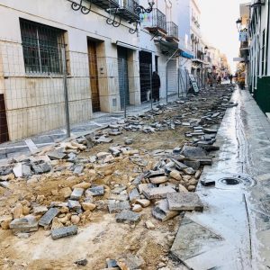 El Ayuntamiento de Chipiona acomete la segunda fase de la reurbanización de la calle Isaac Peral