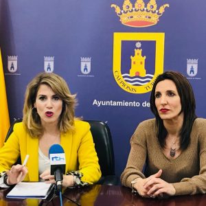Ana Mestre aborda en su primera visita a Chipiona tras tomar posesión los asuntos que la Junta tiene pendientes en la localidad
