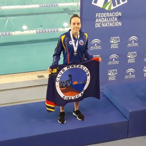 La joven nadadora chipionera Laura Benítez se ha proclamado subcampeona de Andalucía de invierno en 50 metros mariposa