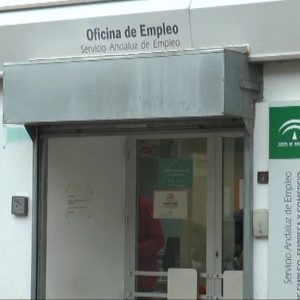 Notable descenso del paro en Chipiona en abril con un descenso de 225 personas registradas