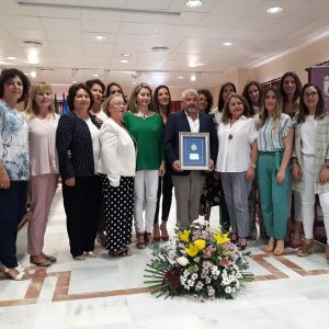 El Ayuntamiento de Chipiona hace entrega del Distintivo de Igualdad a la empresa Guardería Pepita Pérez
