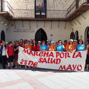 Chipiona ha celebrado hoy el Día de la salud de las mujeres con la habitual marcha y un taller de ejercicios físicos en la playa