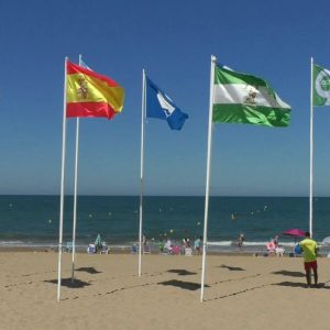 El Servicio Andaluz de Salud califica como excelentes las aguas de baño de las playas de Chipiona
