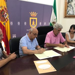 Ayuntamiento y Juventudes Musicales firman el convenio que hace posible el Festival de Música Ciudad de Chipiona