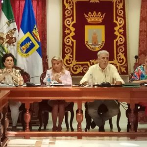 La Corporación chipionera toma conocimiento de la nueva junta de gobierno y la distribución de Delegaciones tras el acuerdo de gobierno tripartito