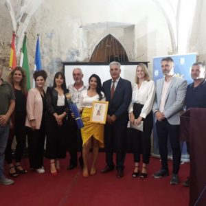 La bloguera Teresa Lorenzo recibe un homenaje por la promoción que realiza de Chipiona y apuesta por la calidad y un turismo sostenible