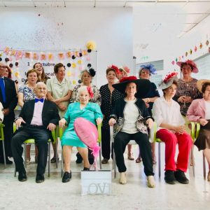 Fundación Vita conmemora el Día Internacional de las Personas de Edad con  un desfile de moda en el que los mayores han sido los protagonistas.