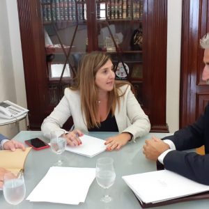 El Alcalde pide apoyo a la Diputación para declarar a Chipiona Municipio de Afluencia Turística y Ciudad del Deporte y unirla con Huelva vía marítima