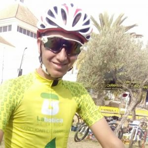 El joven ciclista chipionero Manuel Rodríguez ya está de pretemporada con su nuevo equipo, el Academia Moreno Periñán