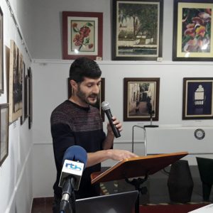 El historiador y concejal Sebastián Guzmán ofreció en su conferencia una completa visión sobre la historia del vino en Chipiona