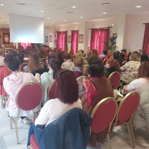 Una charla sobre prevención de la violencia de género ha continuado hoy con los actos del Día Internacional de las Mujeres en Chipiona