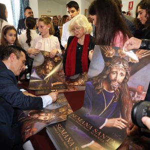 Antonio Montiel arrasa con su cartel de la Semana Santa de Almogía