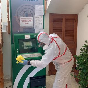 Mañana comienzan en Chipiona los trabajos de desinfección de servicios especializados contratados por Diputación