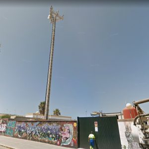 La Junta de Gobierno autoriza la desinstalación de una antena de Vodafone en la antigua depuradora