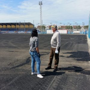 El Alcalde y la delegada de Deportes supervisan las actuaciones de mejora que se desarrollan en las instalaciones deportivas municipales