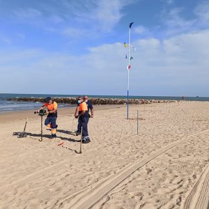 Comienza la delimitación de espacios en las playas de Regla, Cruz del Mar y la Laguna