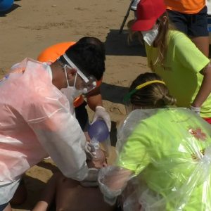 Las playas de Chipiona han sido escenario ayer y hoy de dos simulacros de emergencia para sus certificaciones de calidad