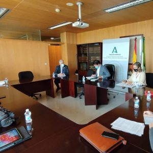 Ayuntamiento y Junta abordan asuntos fundamentales de la agricultura y el medio ambiente chipionero