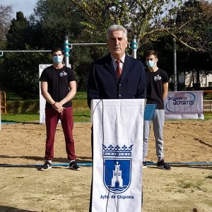 La delegada de Deportes presenta una nueva instalación deportiva para la práctica de Calistenia