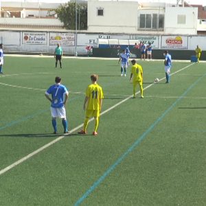 El domingo se celebra el primer partido de liga del Chipiona que podrá contar con público en las gradas