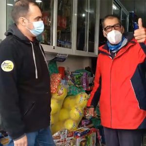 Los Ruames pescan solidaridad recogiendo 130 juguetes para la campaña que asegura que no falten a ningún niño de Chipiona