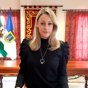 María Naval anuncia dos ofertas de empleo de técnico orientador profesional en el Ayuntamiento de Chipiona