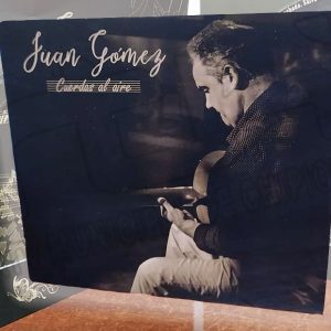 Ve la luz ‘Cuerdas al aire’, el primer disco del guitarrista flamenco chipionero Juan Gómez que homenajea a Rocío Jurado