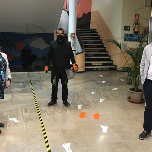 Educación y Sanidad realizan actuaciones de control de plagas en los centros educativos de Chipiona de competencia municipal