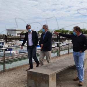 El alcalde de Chipiona y el responsable de ESPOmar se reúnen para tratar la comunicación marítima entre Cádiz, Huelva y Portugal