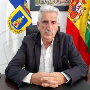 El alcalde de Chipiona pide disculpas públicamente tras la difusión de un vídeo en el que aparece sin cumplir las normas por la pandemia
