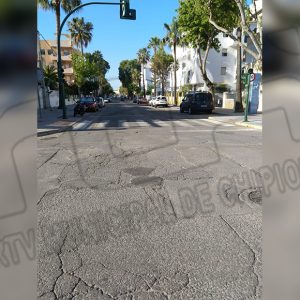 Pepe Mellado informa que hoy ha sido aprobado el proyecto de reasfaltado en siete calles de Chipiona