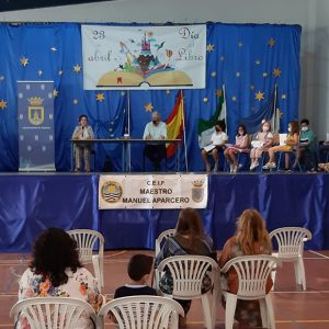 Educación entrega los premios de un concurso de dibujo y redacción escolar en segundo ciclo de Infantil y Primaria