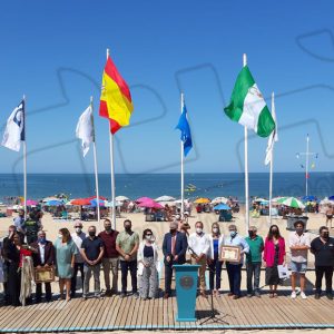 Chipiona inaugura su temporada de playas 2021 con reconocimiento a empresarios y comerciantes